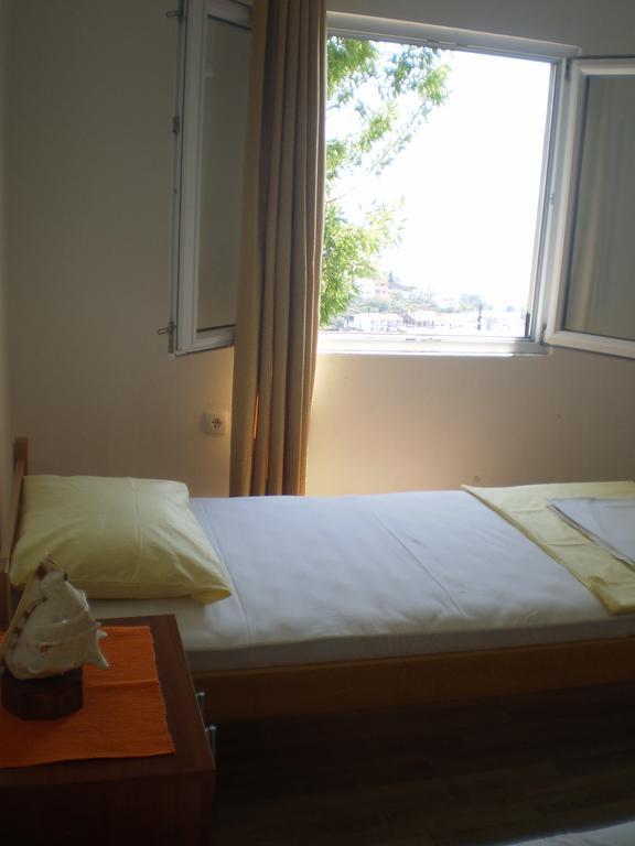 Apartment Vuk I Novak Улцин Стая снимка