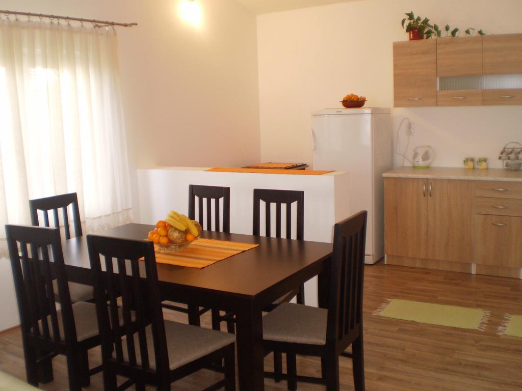 Apartment Vuk I Novak Улцин Екстериор снимка